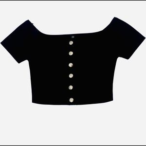 Cute Black &  buttoned crop top